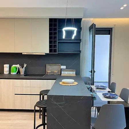 Sea View Apartment/ Promenade Апартаменты