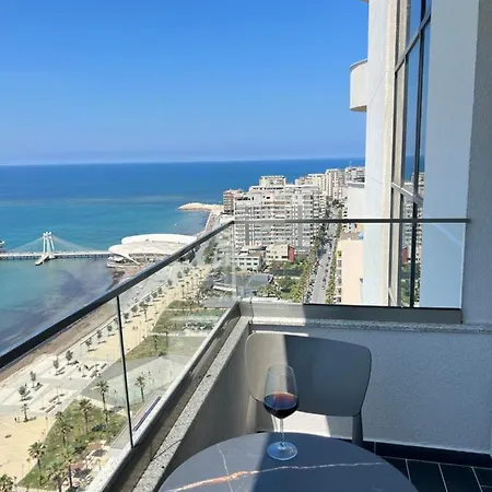 Sea View Apartment/ Promenade شقة دراس