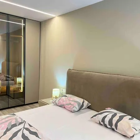 Апартаменты Sea View Apartment/ Promenade Дуррес