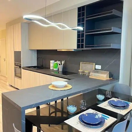 Sea View Apartment/ Promenade