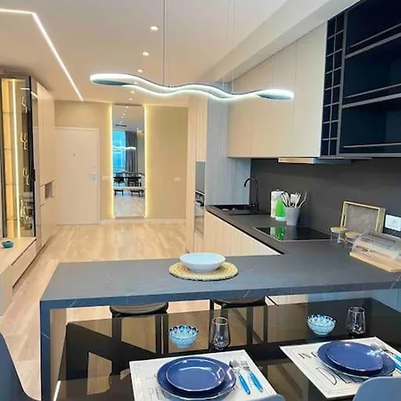 Sea View Apartment/ Promenade Апартаменты